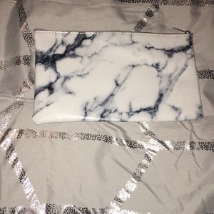 Small makeup brush case